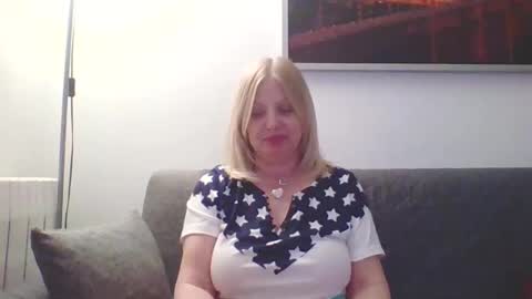 Marlyn online show from January 2025 10:16:02 PM