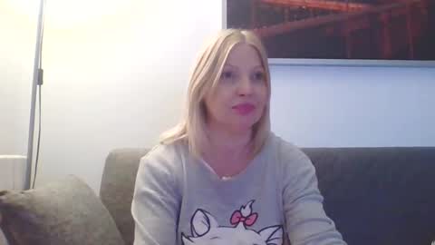 Marlyn online show from January 2025 09:28:01 PM