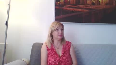 Marlyn online show from September 2025 11:03:01 AM