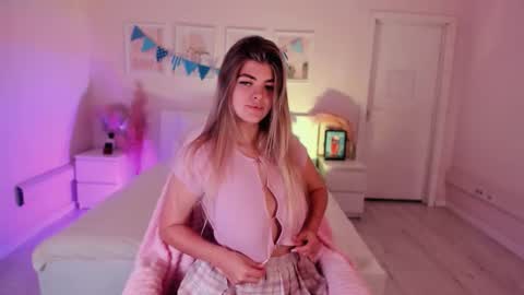 Barbie  Follow me online show from October 2025 07:29:01 AM