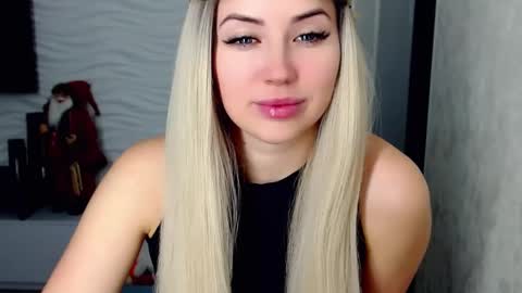 Rosie  online show from December 2024 12:06:02 PM