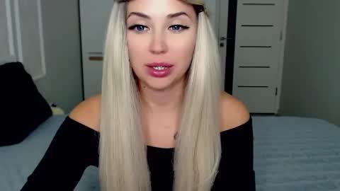 Rosie  online show from February 2025 03:32:02 PM