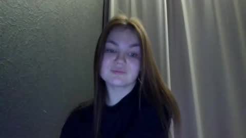 Snapshot of loviesimone chatting on December 2025 10:16:02 PM loviesimone online show from December 2025 10:16:02 PM