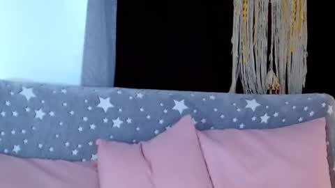 Snapshot of loving__lily chatting on February 2025 07:07:01 PM loving online show from February 2025 07:07:01 PM