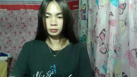 Snapshot of loving_rhean chatting on May 2026 11:17:01 AM loving_rhean online show from May 2026 11:17:01 AM