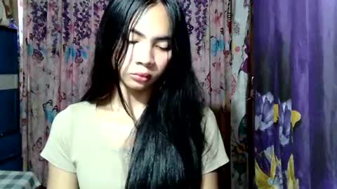 Snapshot of loving_rhean chatting on July 2026 10:52:01 PM loving_rhean online show from July 2026 10:52:01 PM