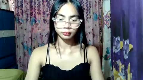 Snapshot of loving_rhean chatting on July 2026 01:45:02 AM loving_rhean online show from July 2026 01:45:02 AM