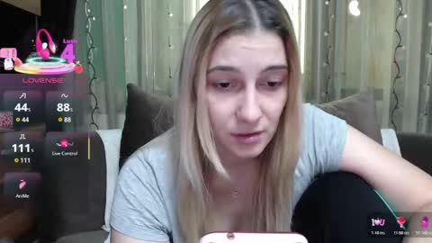 Antonia online show from October 2025 08:57:02 AM