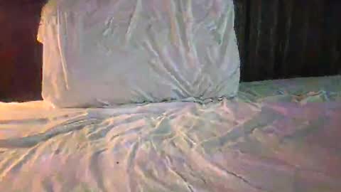 Snapshot of lozivelle chatting on November 2025 08:46:02 PM lozivelle online show from November 2025 08:46:02 PM