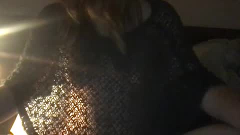 Snapshot of lozivelle chatting on November 2025 10:26:02 AM lozivelle online show from November 2025 10:26:02 AM