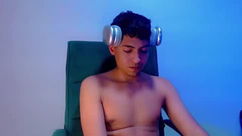 lpysami online show from December 2025 05:13:01 AM
