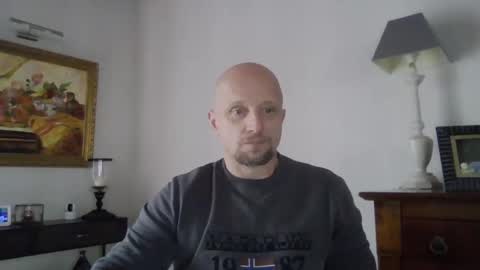 Snapshot of lrda49 chatting on January 2025 02:57:01 PM Espigle online show from January 2025 02:57:01 PM