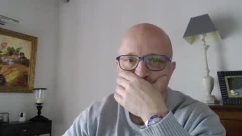 Snapshot of lrda49 chatting on February 2025 02:09:02 PM Espigle online show from February 2025 02:09:02 PM