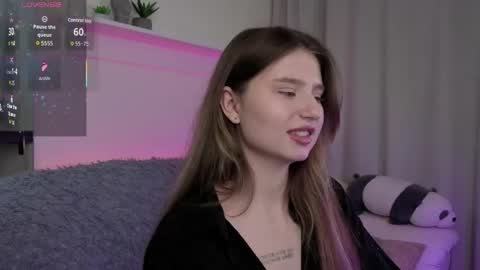 Lua online show from March 2026 02:04:02 AM