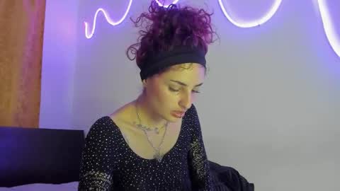 Jenn online show from January 2026 01:08:02 AM