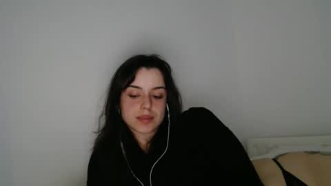 luana online show from November 2025 10:43:01 PM