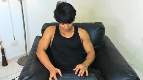 Snapshot of luca_mashle chatting on May 2026 02:30:01 AM luca_mashle online show from May 2026 02:30:01 AM
