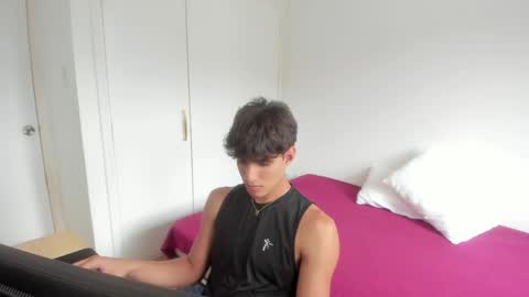 lucacosta19 online show from May 2026 07:20:01 PM