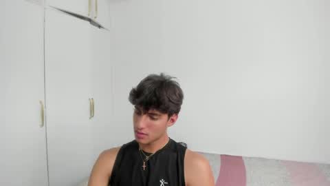 lucacosta19 online show from May 2026 07:33:02 PM