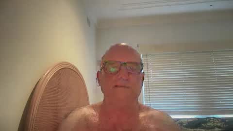 lucas10004 online show from January 2025 09:10:01 PM