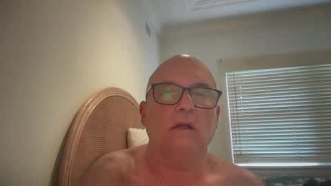 lucas10004 online show from January 2025 12:53:01 AM