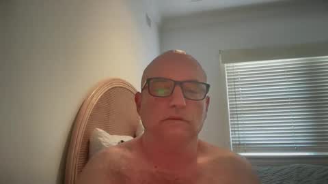 lucas10004 online show from January 2025 02:37:01 AM