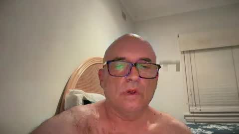 lucas10004 online show from February 2025 11:20:01 AM