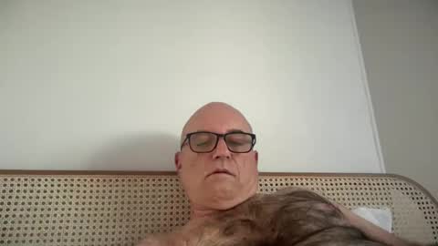 lucas10004 online show from October 2025 06:19:01 AM