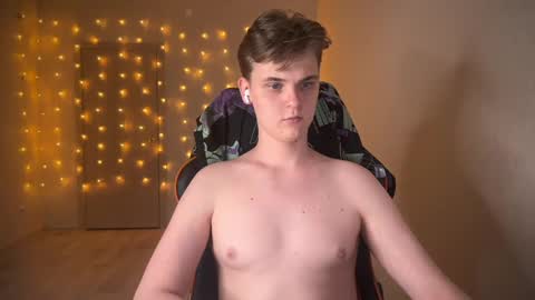 Snapshot of lucas_dany chatting on January 2025 06:16:01 PM Lucas Gill online show from January 2025 06:16:01 PM