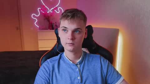 Snapshot of lucas_dany chatting on September 2025 02:44:01 AM Lucas Gill online show from September 2025 02:44:01 AM