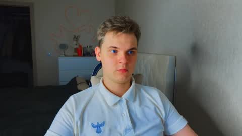 Lucas Gill online show from December 2025 04:01:02 PM