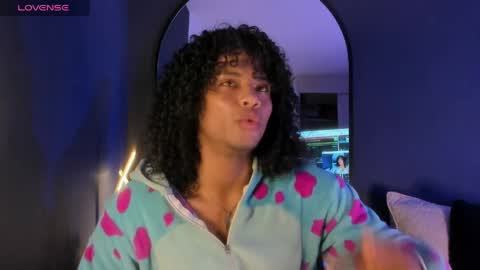 Snapshot of lucas_eevans07 chatting on April 2026 01:11:01 PM online show from April 2026 01:11:01 PM