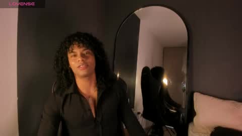 Snapshot of lucas_eevans07 chatting on April 2026 12:33:01 PM online show from April 2026 12:33:01 PM