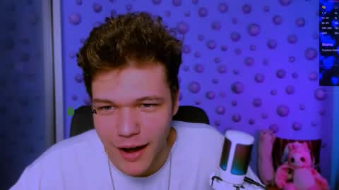 lucas_long_ online show from November 2025 10:30:01 AM