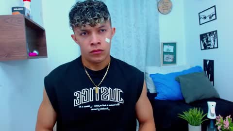 Lucas Luxx online show from February 2026 12:22:02 PM