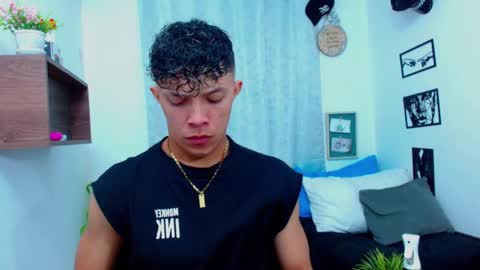 Lucas Luxx online show from February 2026 12:53:02 PM