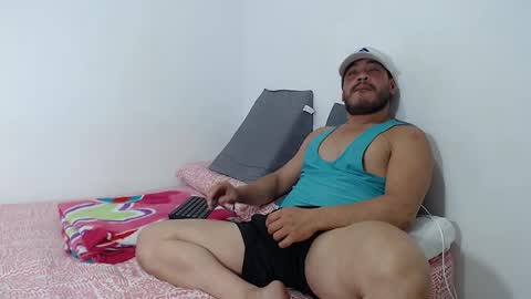 Lucas Montesori online show from March 2025 03:32:01 AM