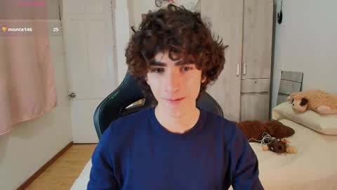 lucas_xo online show from December 2025 11:21:01 PM
