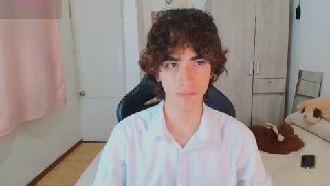 lucas_xo online show from December 2025 01:55:02 AM