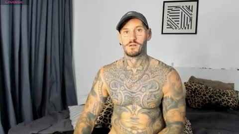 lucasexclusive online show from November 2025 05:40:02 AM