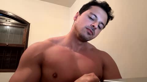 lucasfit24 online show from January 2025 11:43:01 AM