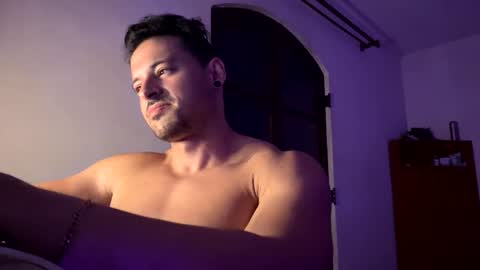 lucasfit24 online show from March 2025 02:46:02 AM