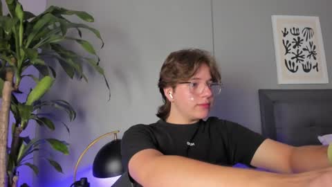 Lucas Morales online show from May 2026 02:36:02 PM
