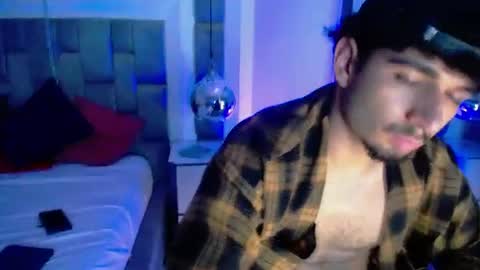 Snapshot of lucasthomson_ chatting on June 2026 09:58:02 AM lucasthomson_ online show from June 2026 09:58:02 AM