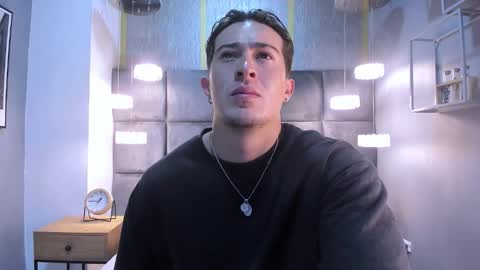 luccagrey online show from November 2025 12:16:01 PM