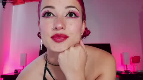 Luccy online show from April 2026 02:29:01 PM