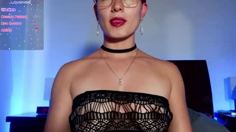 Snapshot of luccycollins_ chatting on June 2026 06:41:01 PM Luccy online show from June 2026 06:41:01 PM