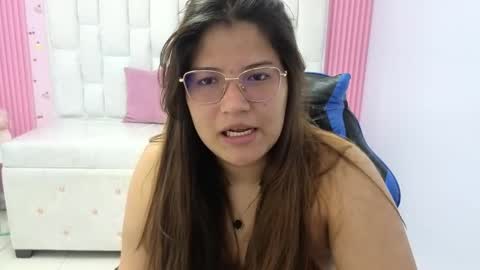 Snapshot of lucero_s chatting on May 2026 03:15:02 AM Lucero online show from May 2026 03:15:02 AM