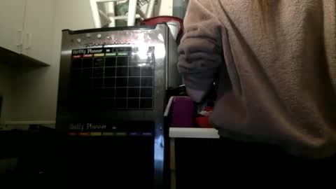 Luci Layne online show from April 2026 06:53:01 PM