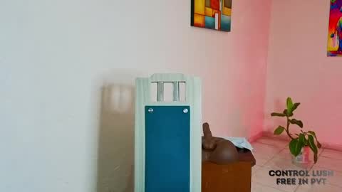 Snapshot of luci_ramirez chatting on April 2026 02:35:01 AM Luciana Ramirez Sofia Collins online show from April 2026 02:35:01 AM